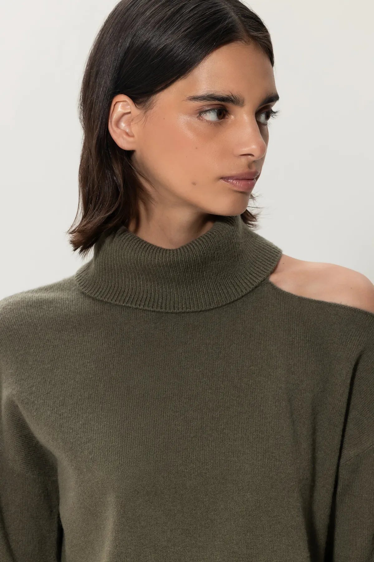 LUISA CERANO 188341/5871-0  Cut-Out-Pulli aus Kaschmir-Mix greyish khaki