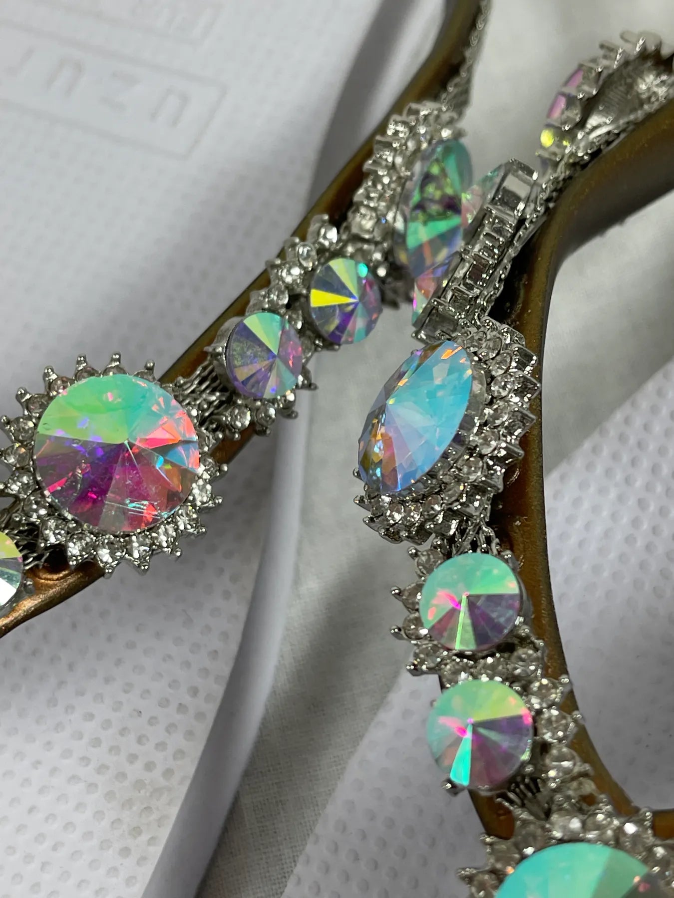 UZURII CHRYSTAL MARILYN Damen Luxury Zehentrenner Ziersteine White