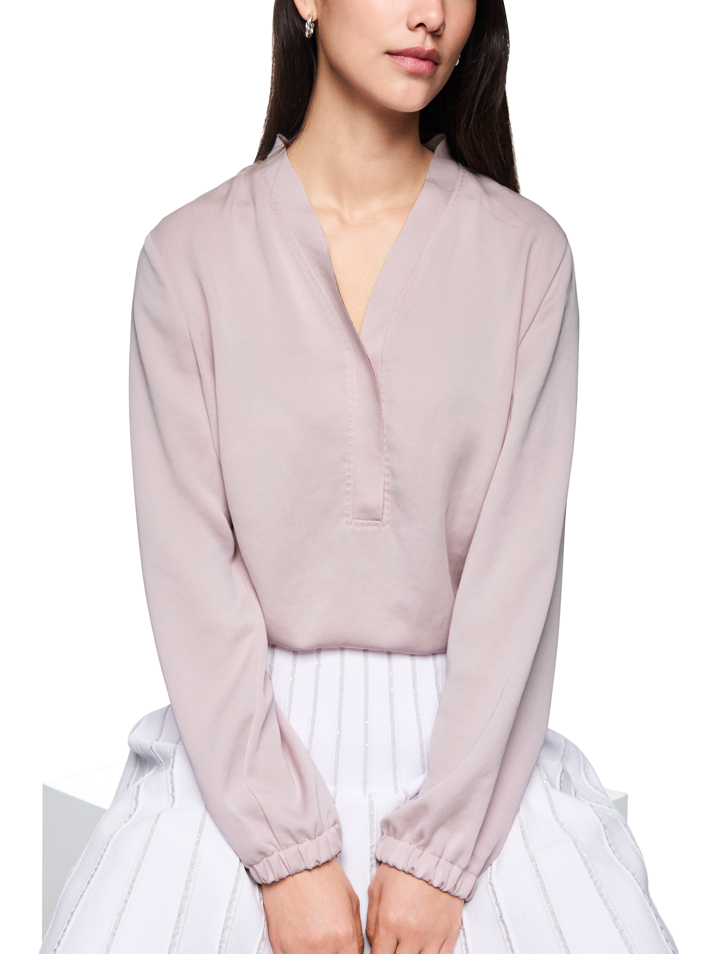 MARC CAIN  ZA 51.03 W39 V-Neck-Bluse Rethink Together