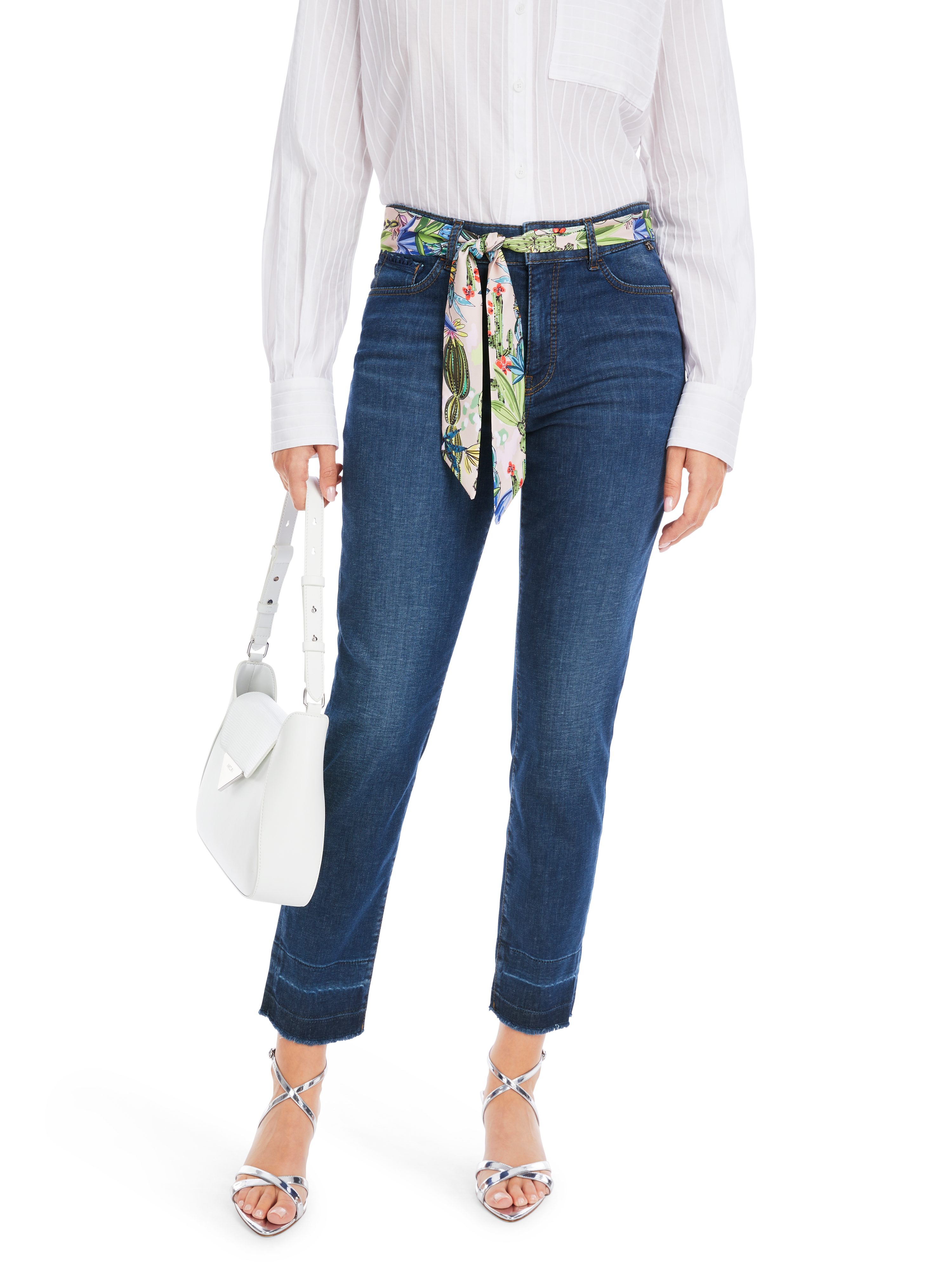 MARC CAIN YP 82.23 D20 SILEA schmal geschnittene Jeans blau