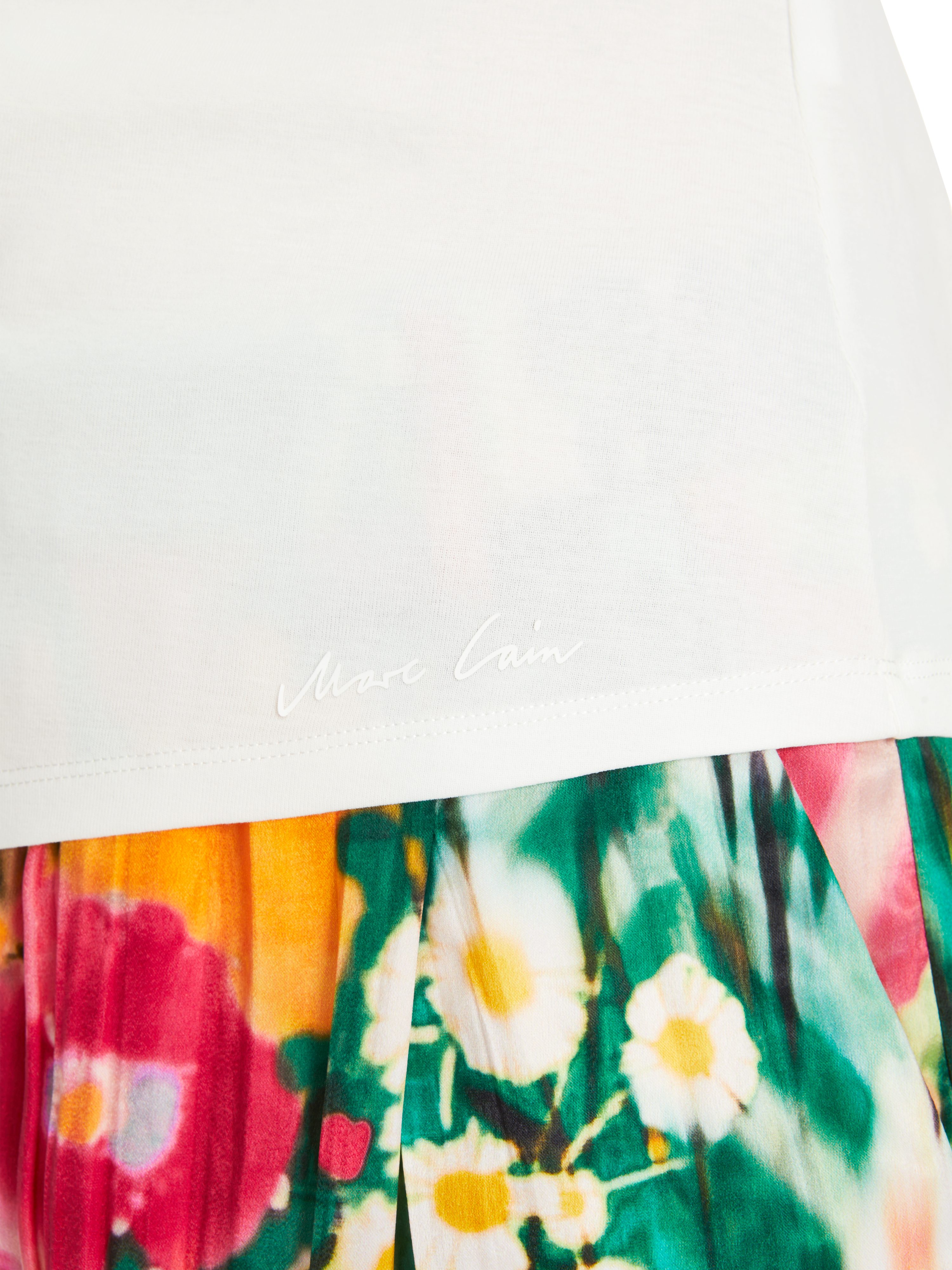 MARC CAIN XC 48.06 J14  Damen T-Shirt mit Materialmix