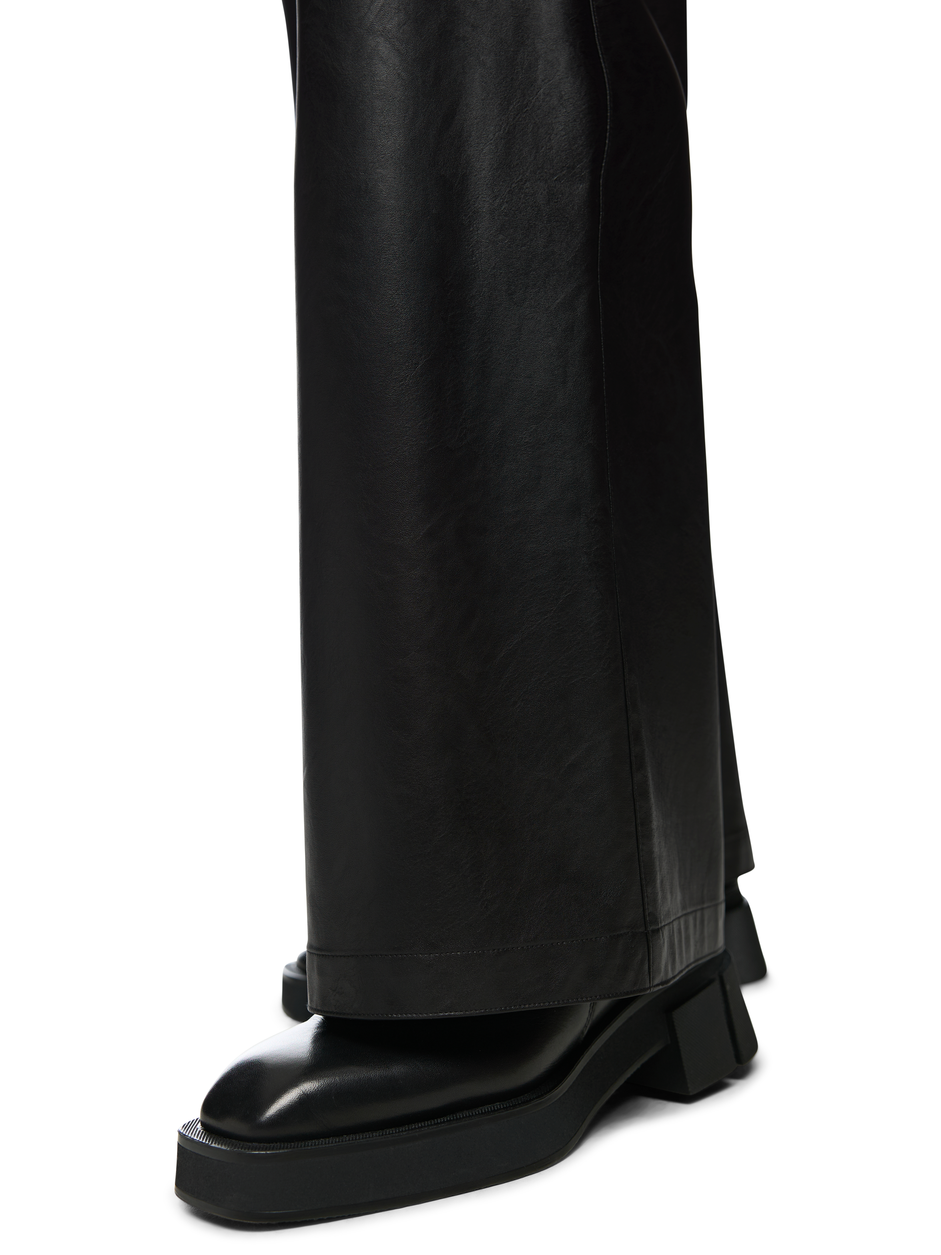 MARC CAIN ZP 81.08 W47 Kunstlederhose WARRI Wide Fit Schwarz