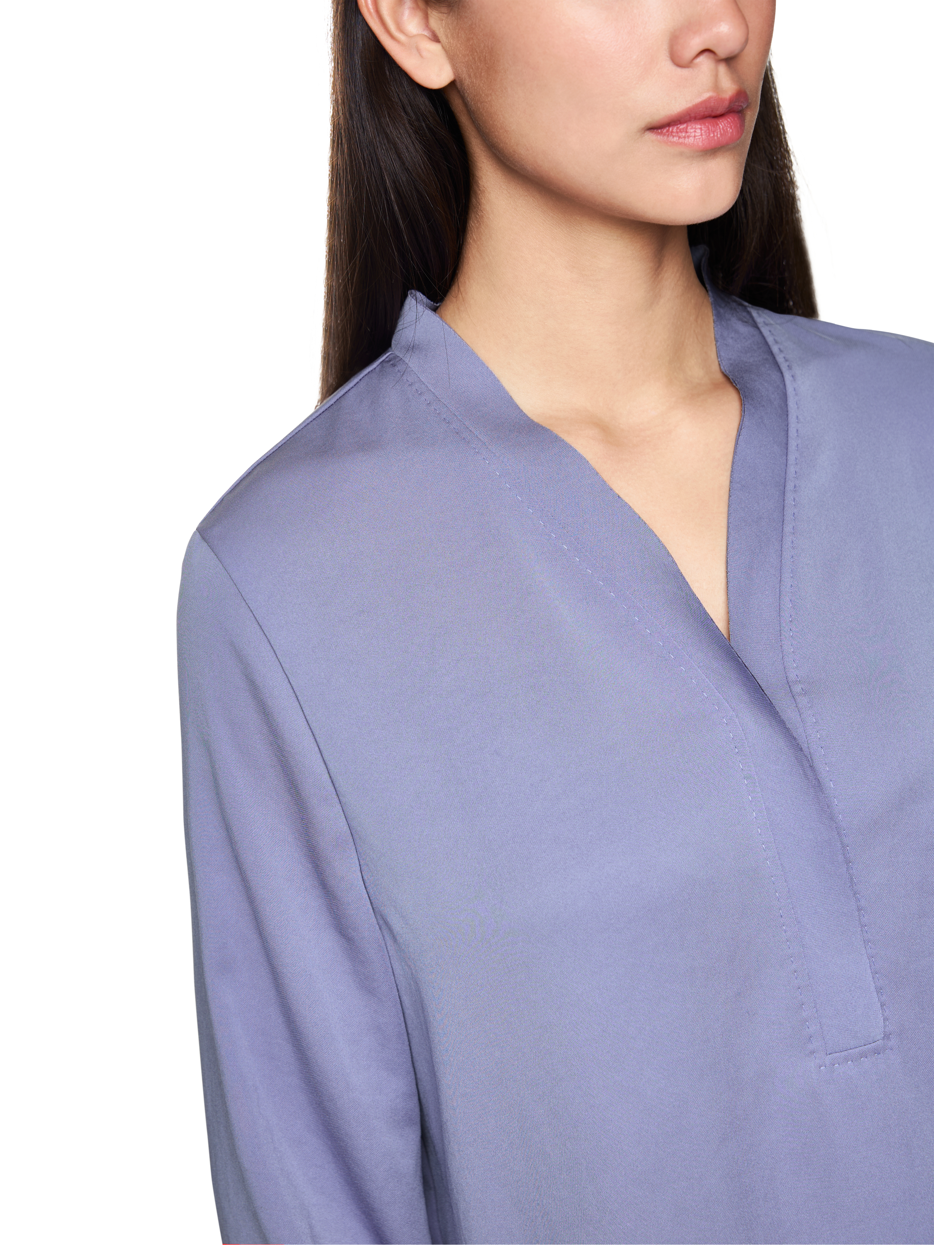 MARC CAIN  ZA 51.03 W39 V-Neck-Bluse Rethink Together