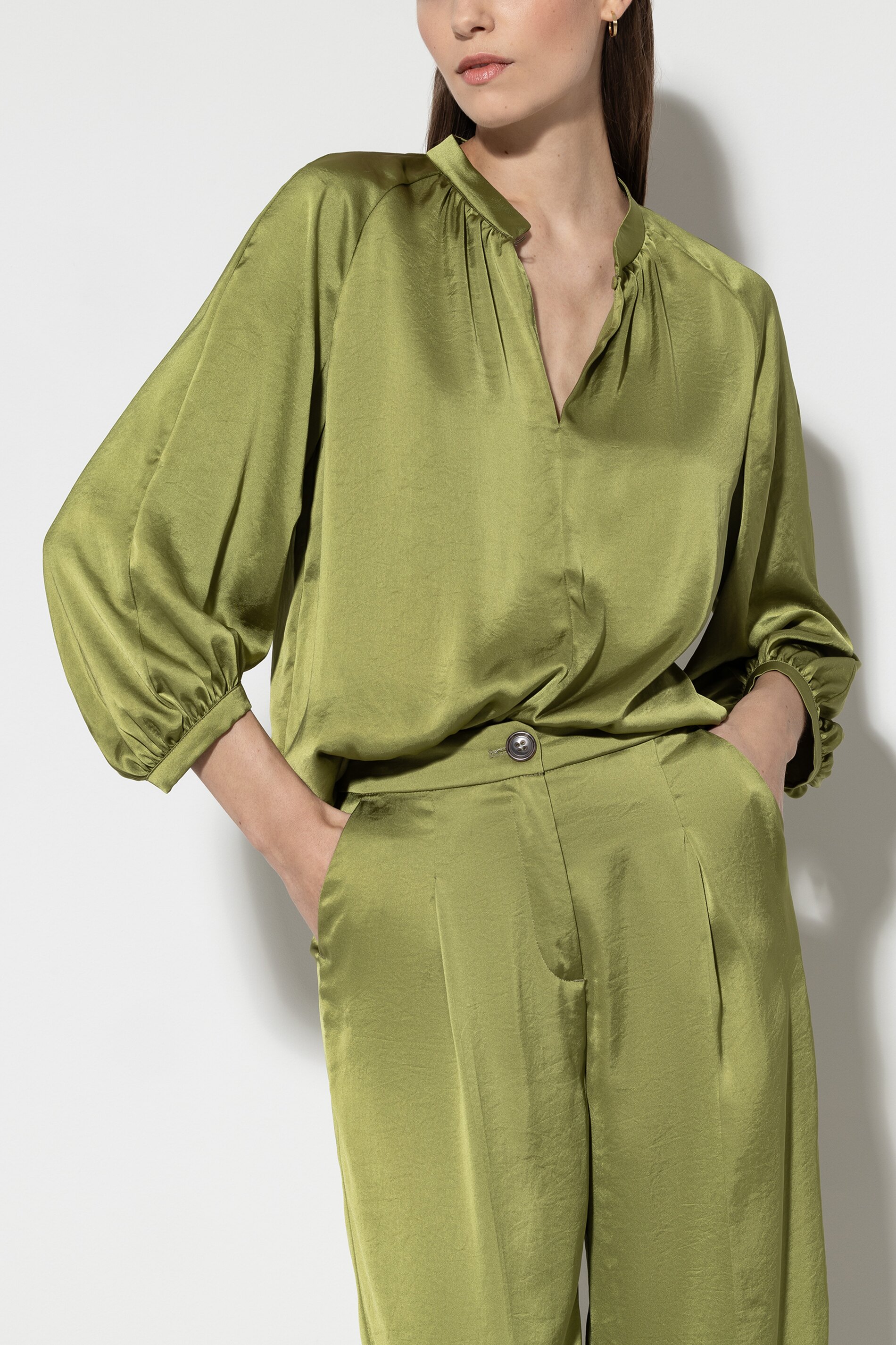 LUISA CERANO 208474/2307-0 Bluse mit Stehkragen moss green grün