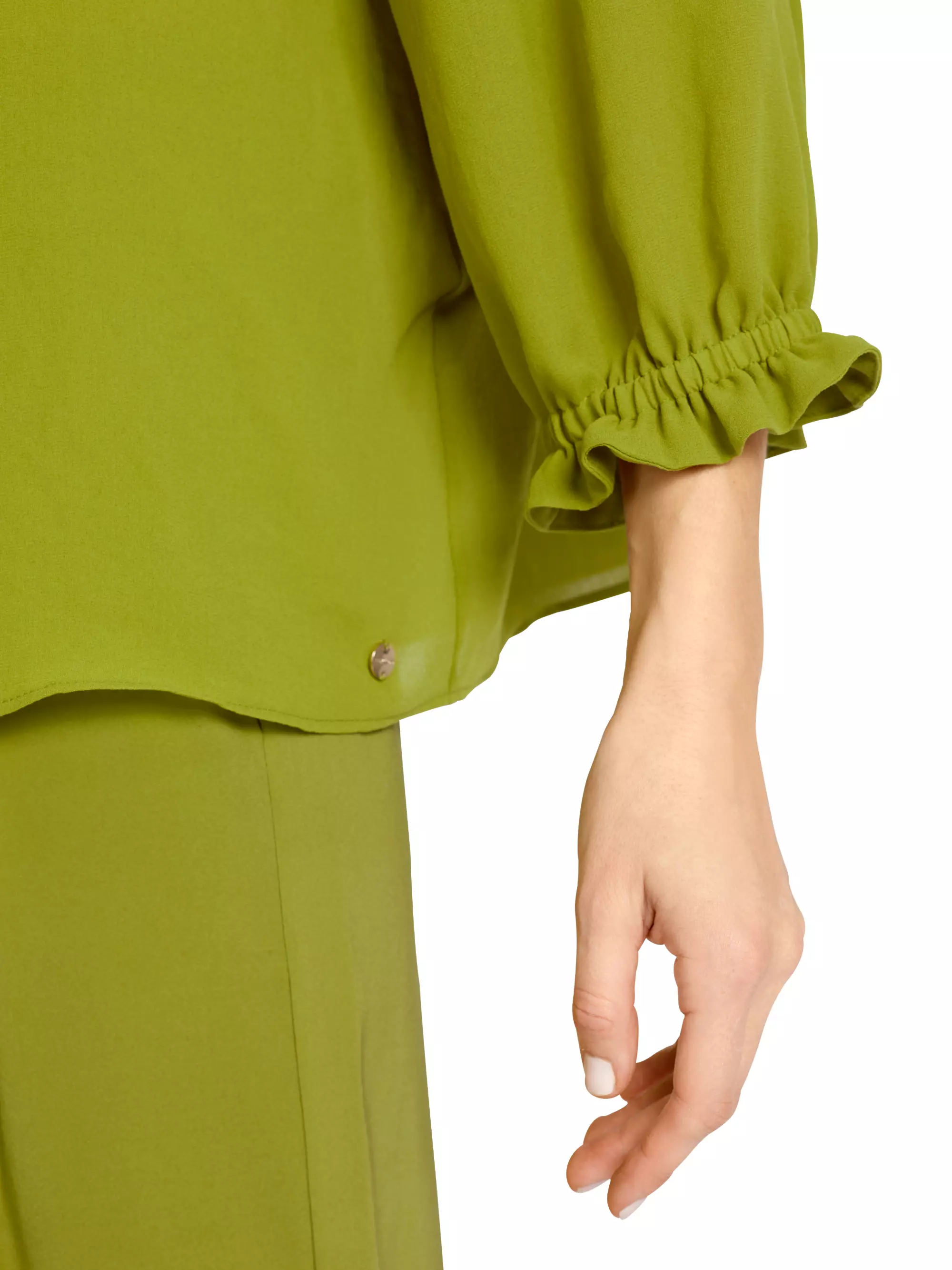 MARC CAIN UC 51.25 W30 Bluse "Rethink Together" deep oliv green grün